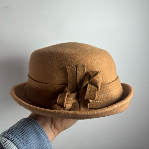 barroness ashley Accessories - Baroness Ashley Tan Wool Bowler Hat